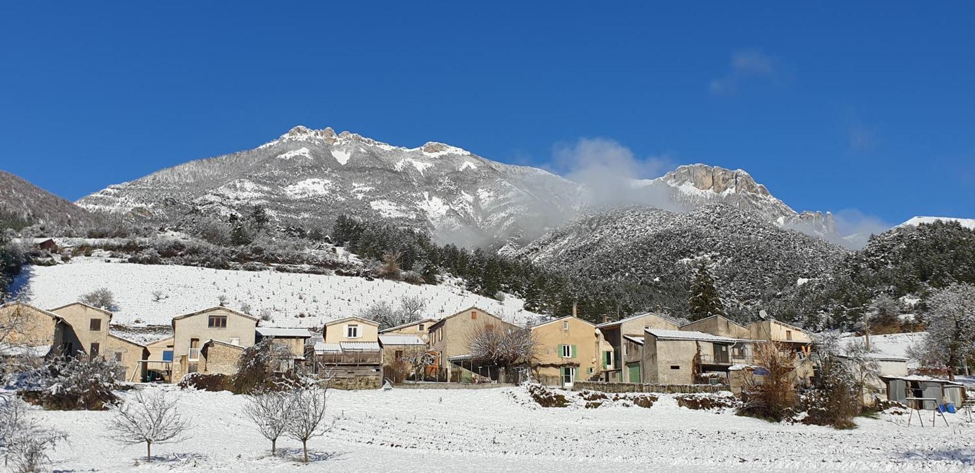 Chamaloc Maison De Village Aux Portes Du Vercors מראה חיצוני תמונה